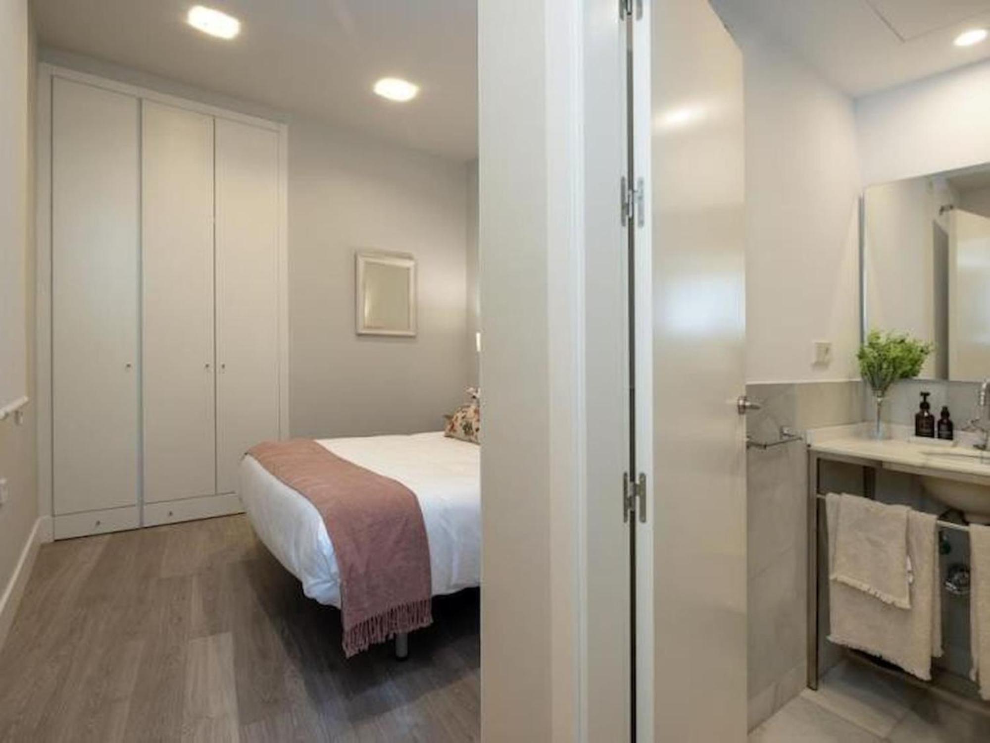 Trinidad Deluxe 5 Apartman Granada Kültér fotó